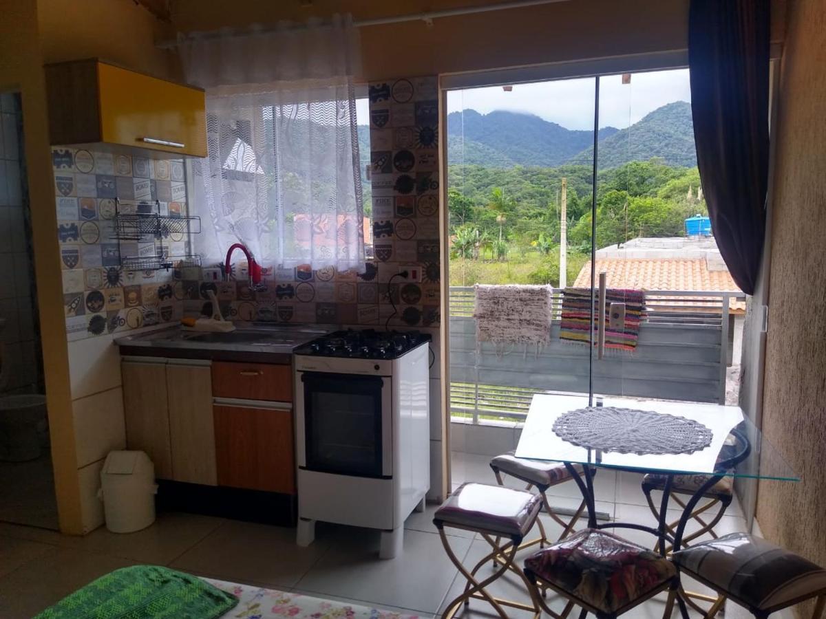 Kitnet Na Praia De Ubatuba Buitenkant foto